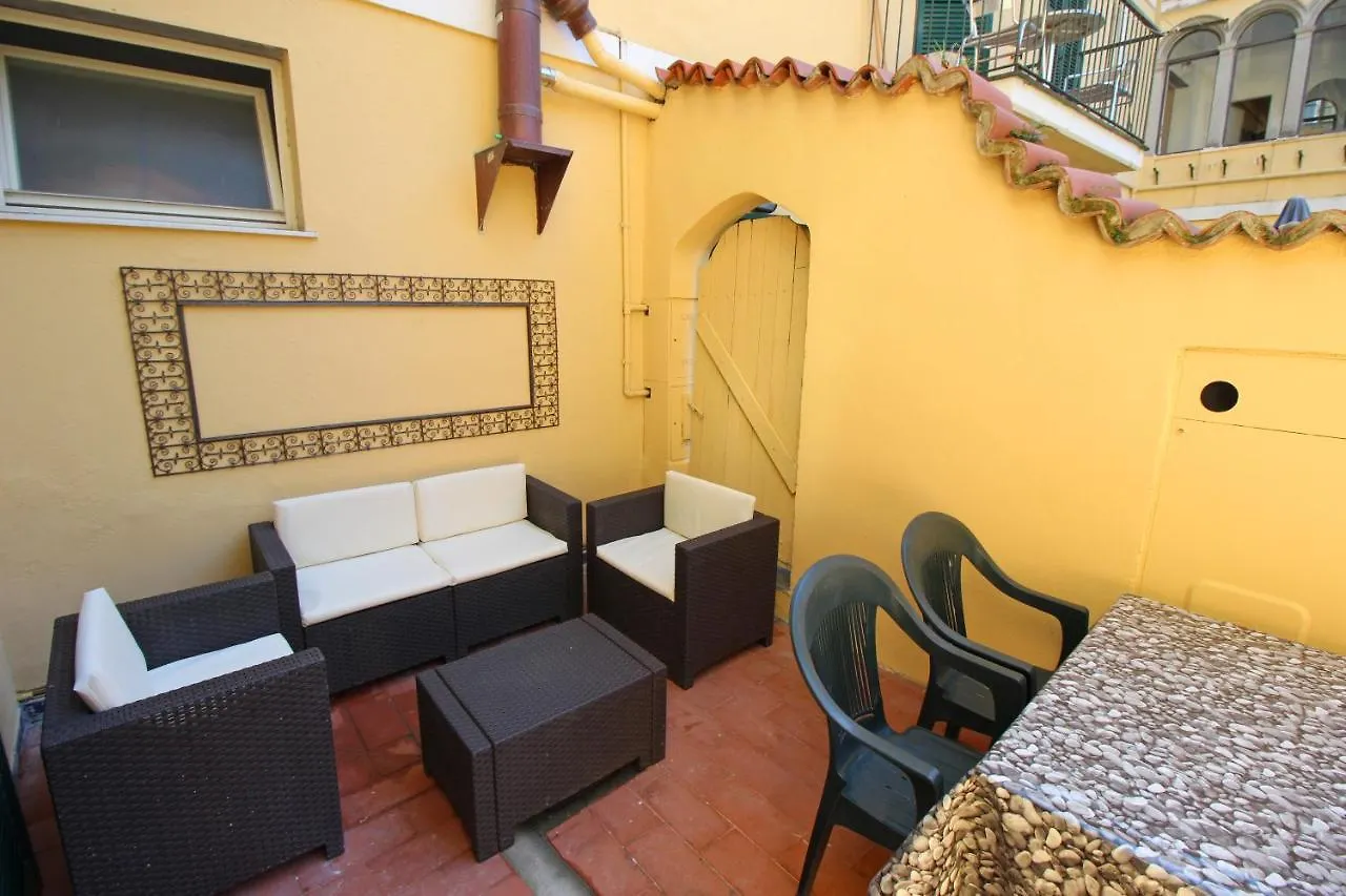 Oceane Paradise Apartment Levanto 0*,
